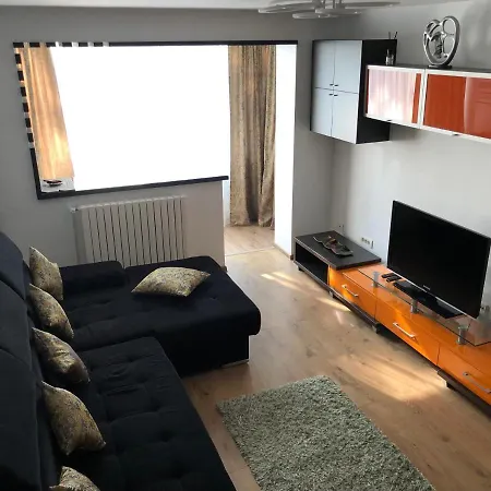 Smilesunfun Apartman